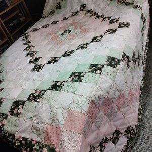 Handmade Queen Size Quilt Pink Green Romantic Oversized New Roses Roses